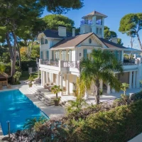 Exceptional Mansion Of 1920s Next To The Keller Beach for Sale | Antibes 🇫🇷
