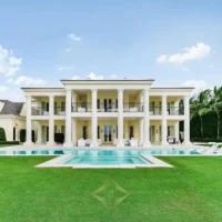 A Truly Rare Compound Along The Palm Beach Island Waterfront | FL 🇺🇸