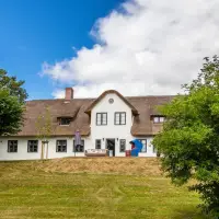 Idyllic Renovated 1850 Estate On Pellworm: Nature Paradise Island for Sale | Pellworm 🇩🇪