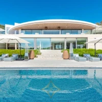 Masterpiece Villa In El Mirador – Gated Community With Direct Golf Access for Sale | Sotogrande 🇪🇸