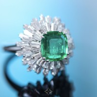 Ring 950 Platinum Emerald Columbian Stair Cut 2,00ct 58 Trapeze Cut Diamonds 4,34ct | Munich 🇩🇪