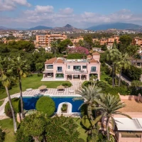 Exquisite Eight Bedroom Villa With Private Tennis Court In Paraiso Barronal, Estepona | Malaga 🇪🇸