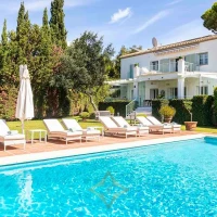 Charming Oasis Within Prime Location In Marbella for Sale | 🇪🇸