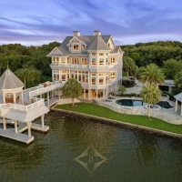 Architectural Masterpiece On Double Waterfront Lots | Texas 🇺🇸