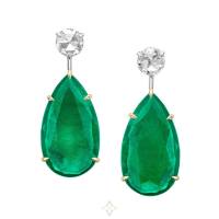 Colours of Love Emerald And Diamond Earrings | Cotai 🇲🇴
