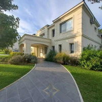 Boulevard Park: 4 Bedroom House With Pool For Sale | Punta del Este 🇺🇾