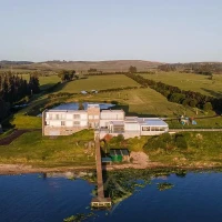 Modern Country Estate Facing The Lagoon for Sale | Laguna del Sauce 🇺🇾