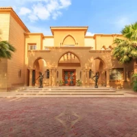 Tuscan Mansion With A Pyramid View for Sale | Giza 🇪🇬