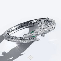 CROCO DREAM FULL PAVE DIAMOND BRACELET, WHITE GOLD | Monaco 🇲🇨