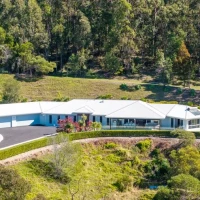 Crane Oasis - Secure, Acreage Property in Gold Coast Hinterland for Sale | Queensland 🇦🇺