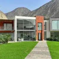 Beautiful Two Story House In La Quebrada Cieneguilla Condominium | Lima 🇵🇪