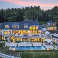 An Extraordinary Custom Built Estate On The Gore for Sale | Ontario 🇨🇦