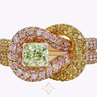 GIA Certified 0.70 Carat Green Diamond Intertwined Knot Fashion Ring in Rose Gold | New York 🇺🇸