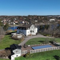 Villa Dagen – A Timeless Idyll of 530 sqm with Lake Views in Saltsjö-Duvnäs for Sale | Stockholm 🇸🇪