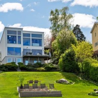 Dream Villa of 410 sqm with Waterfront Property at Ekorrvägen 9 for Sale | Stockholm 🇸🇪