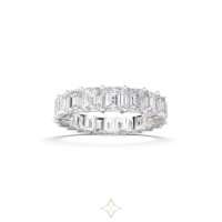 ‘Constance’ Emerald Cut Diamonds Eternity Ring | Stockholm 🇸🇪