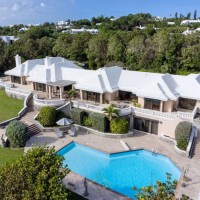 Evergreen - Luxurious Beachfront Property for Sale | Paget 🇧🇲