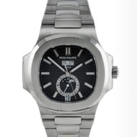 Patek Philippe Nautilus Annual 5726A for Sale | London 🇬🇧