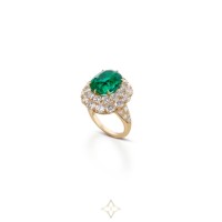 THE EMERALD RING WITH TIERED DIAMONDS | Toronto 🇨🇦