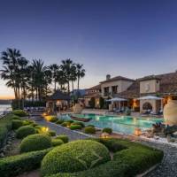 Exclusive Beachfront Villa for Sale | Marbella East 🇪🇸