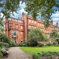 An Exquisitely Designed 5 Bedroom Grade II Listed House In Chelsea | London 🇬🇧