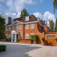 Magnificent Bespoke Residence - One Of The Finest Roads In Hampstead | London 🇬🇧