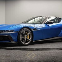 2025 FERRARI 12 CILINDRI 6.5 V12 830CH | Paris 🇫🇷