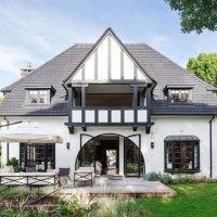 Masterfully Restored Tudor Residence Blending Heritage & Modern Sophistication | Cape Town 🇿🇦