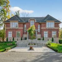 Elegant Rockcliffe Park Living Across From Parkland | Ottawa 🇨🇦
