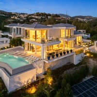 Luxury 5 Bedroom Villa In Private Gated Community With Infinity Pool & Panoramic Views | La Quinta 🇪🇸