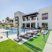 6 Bedrooms Villa Fully Furnished And Upgraded | Close To Lagoon for Sale | Dubai 🇦🇪