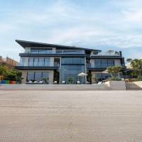 Palm Jumeirah Ultra Luxury Custom Built Villa for Sale | Dubai 🇦🇪