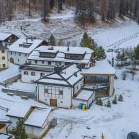 Live & Host – In The Heart Of The Swiss Mountain Nature | Scuol 🇨🇭