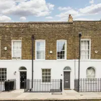 Contemporary Sanctuary With Tailored Finishes | London 🇬🇧