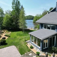 Exceptional Location in the Morgan Reserve on the shores of majestic Lac Sainte-Marie | QC 🇨🇦