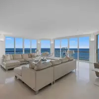 Beautifully Maintained 3 Bedroom Penthouse with Ocean Views for Sale | Palm Beach, FL 🇺🇸