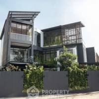 Stand Alone Luxury 4 Bedroom House Near Sukhumvit, Bangkok | 🇹🇭
