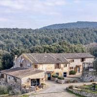 Entire Typical Tuscan Village With Views Of San Gimignano In Monteriggioni (Siena) | Tuscany 🇮🇹