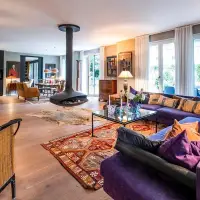 Exclusive Living Near The Elbe With A Sunny Garden | Hamburg 🇩🇪