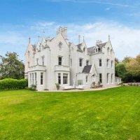 Building Holywood | Holywood, 🇮🇪