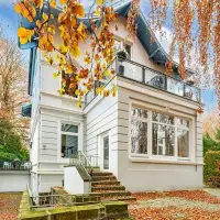 Stylish Art Nouveau Villa On Park-like South-Facing Property | Hamburg 🇩🇪