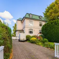 Timeless Elegance – Representative Apartment Building With History | Hamburg 🇩🇪