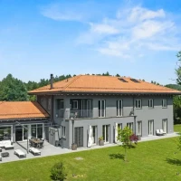 Elegant Family Property, Quiet And With Lake Views | Épalinges, Vaud 🇨🇭