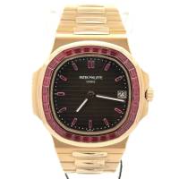 Patek Philippe Nautilus 5723/112R-001 for Sale | Dubai uaeo