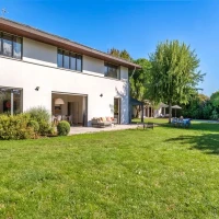 Tranquil Family Home Surrounded By Nature, Close To The Lake | Corsier, Genève 🇨🇭