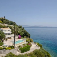 Cove Crest - Extraordinary Seafront Estate for Sale in Peloponnese | 🇬🇷