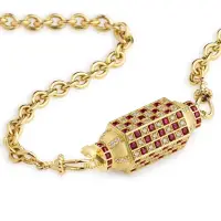Locket Marie Lichtenberg Check Rubies on rosa classic chain | Cannes 🇫🇷