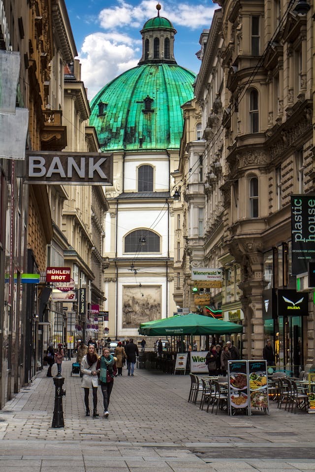 Vienna (AT)